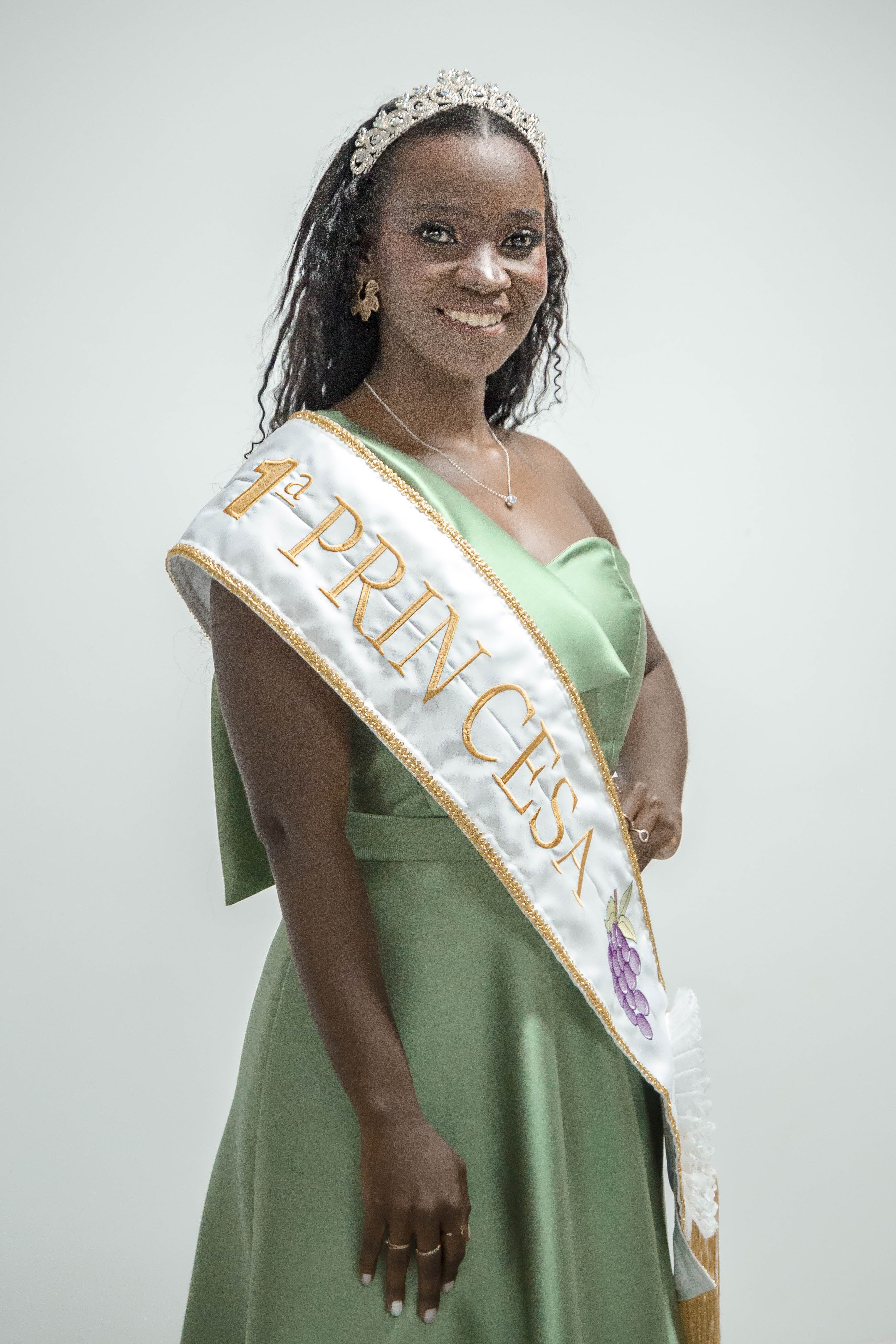 1ª Princesa Samira Albino