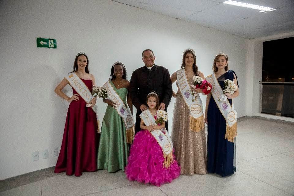 Rainhas e Princesas da Festa da Uva 2025